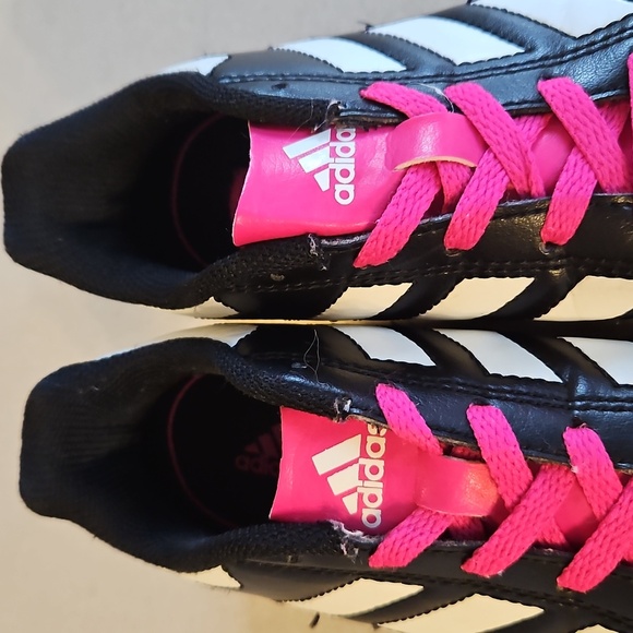 Adidas Soccer Cleats - Picture 5 of 12